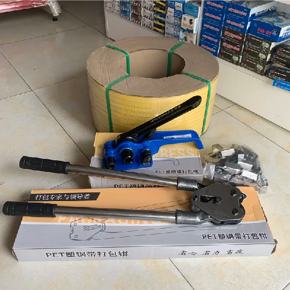 Manual PET Strap Sealer Tool, Hand Operated Plastic Steel Strapping Plier for Packaging Bundling Wrapping Use