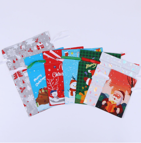 Holiday Drawstring Gift Bag Packaging , 35 Christmas GiftBags for Christmas Gift Party Favors