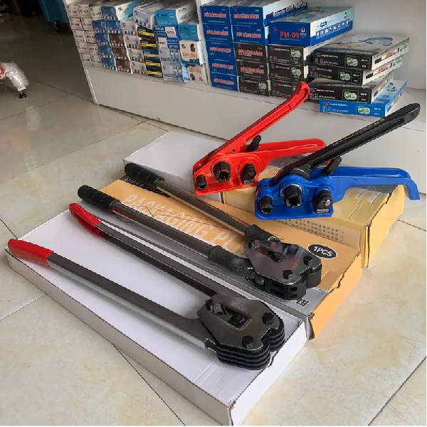 Manual PET Strap Sealer Tool, Hand Operated Plastic Steel Strapping Plier for Packaging Bundling Wrapping Use